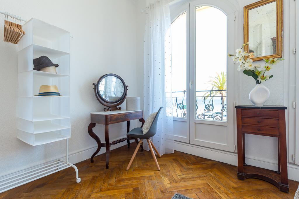 Beautiful Apartment By The Sea Front Ницца Экстерьер фото